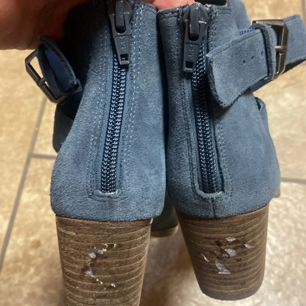 Sole Society Blue Suede Ankle Booties w/ Buckle Straps Size 8 Spring Minimalist